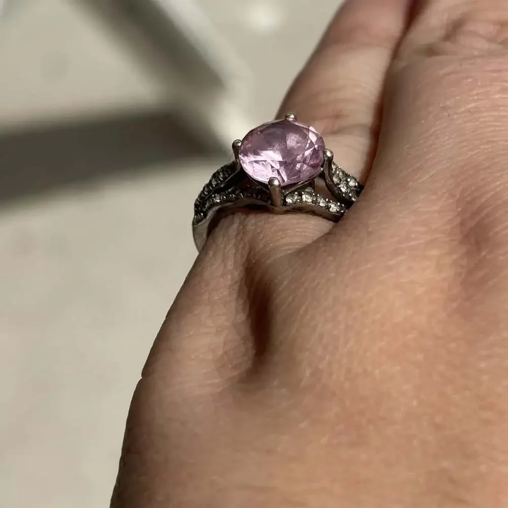 Sterling Silver 925 Pink Stone Ring Split Shank Sz 7.5 - Pre-owned Good